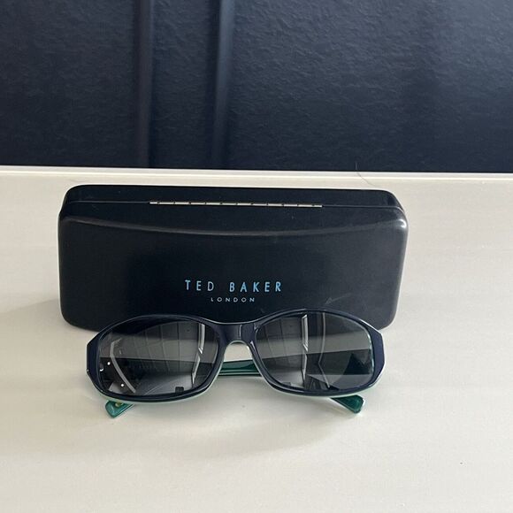 Ted Baker Accessories - Ted Baker Sunglasses JACY B425 Navy Frame Unisex Eye Wear 57[]16 130 Read‎ Desc
